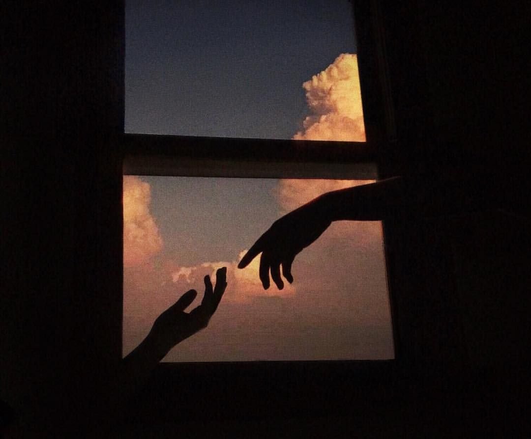 Тень человека девушки