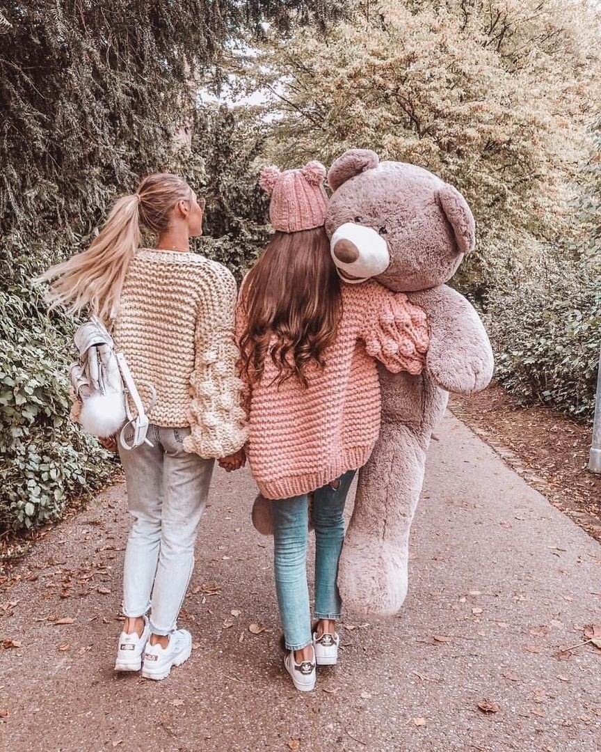 Танцующие медведи картина