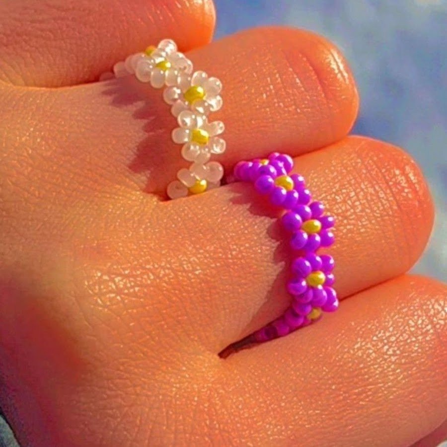 Колечко из бисера цветочек