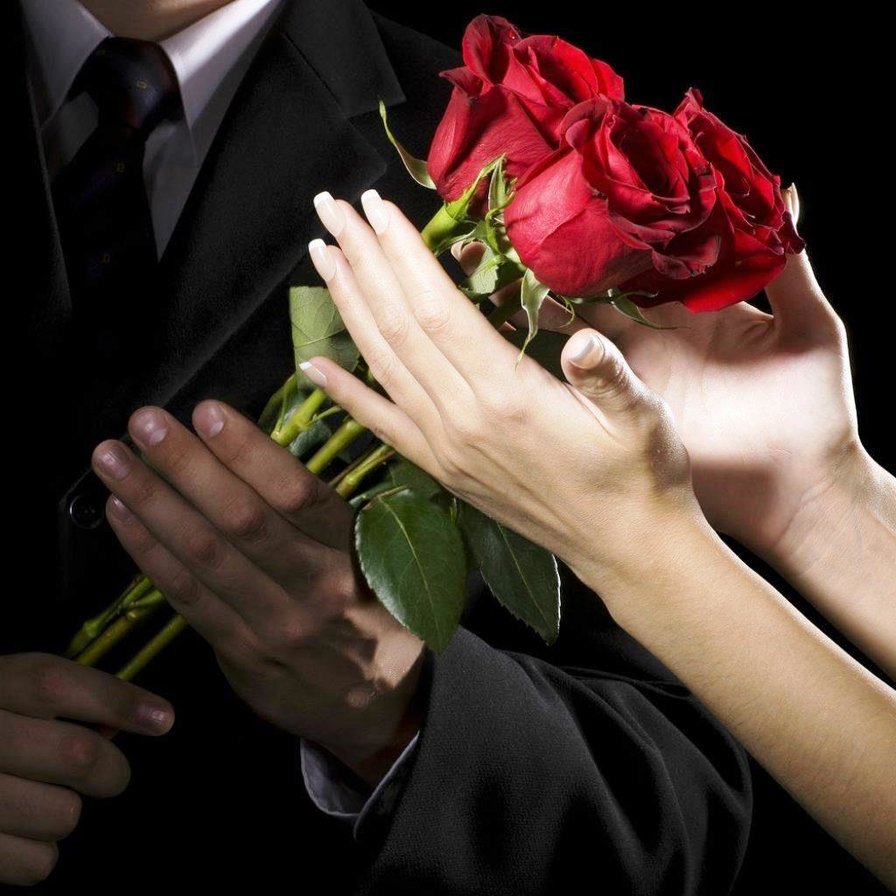 Мужчина с цветами