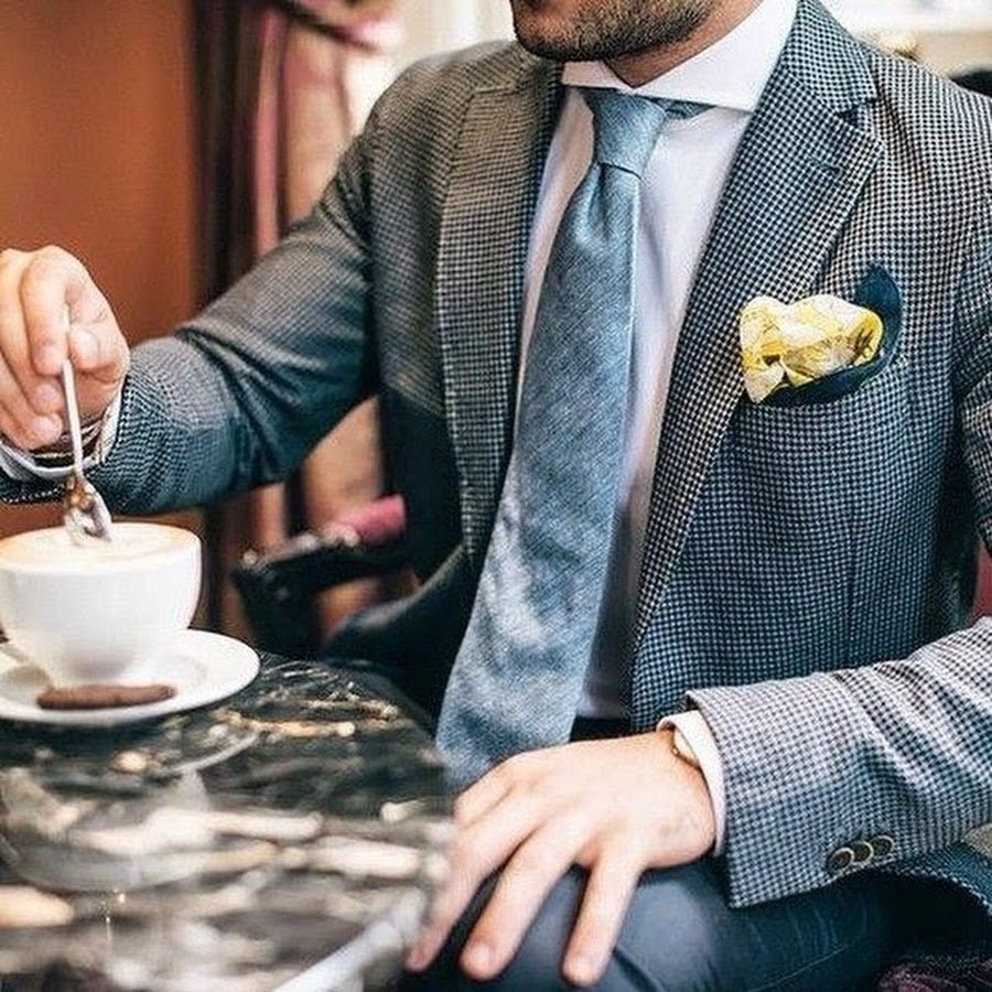 Парень в пиджаке