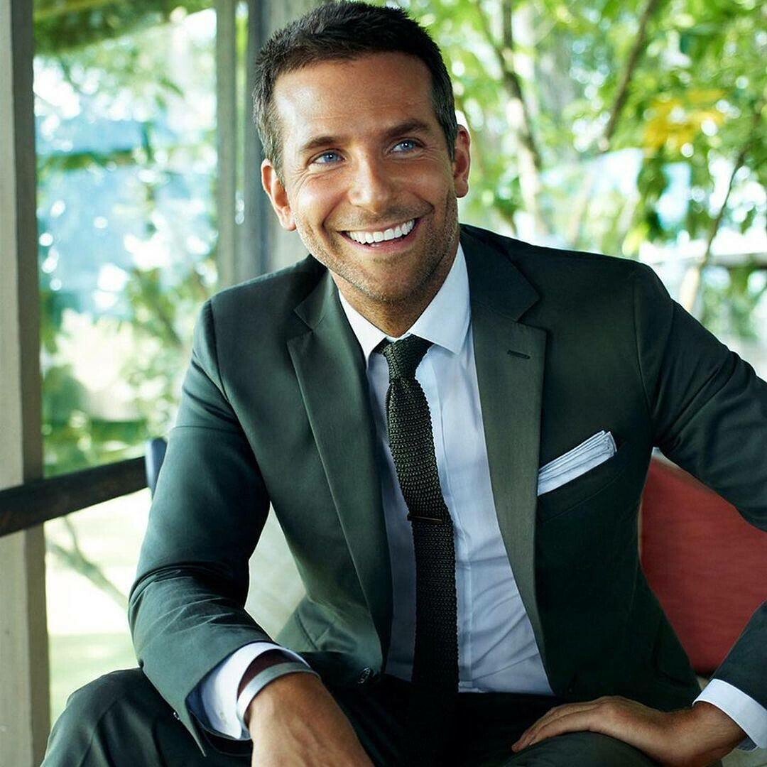 Богатый мужчина с часами