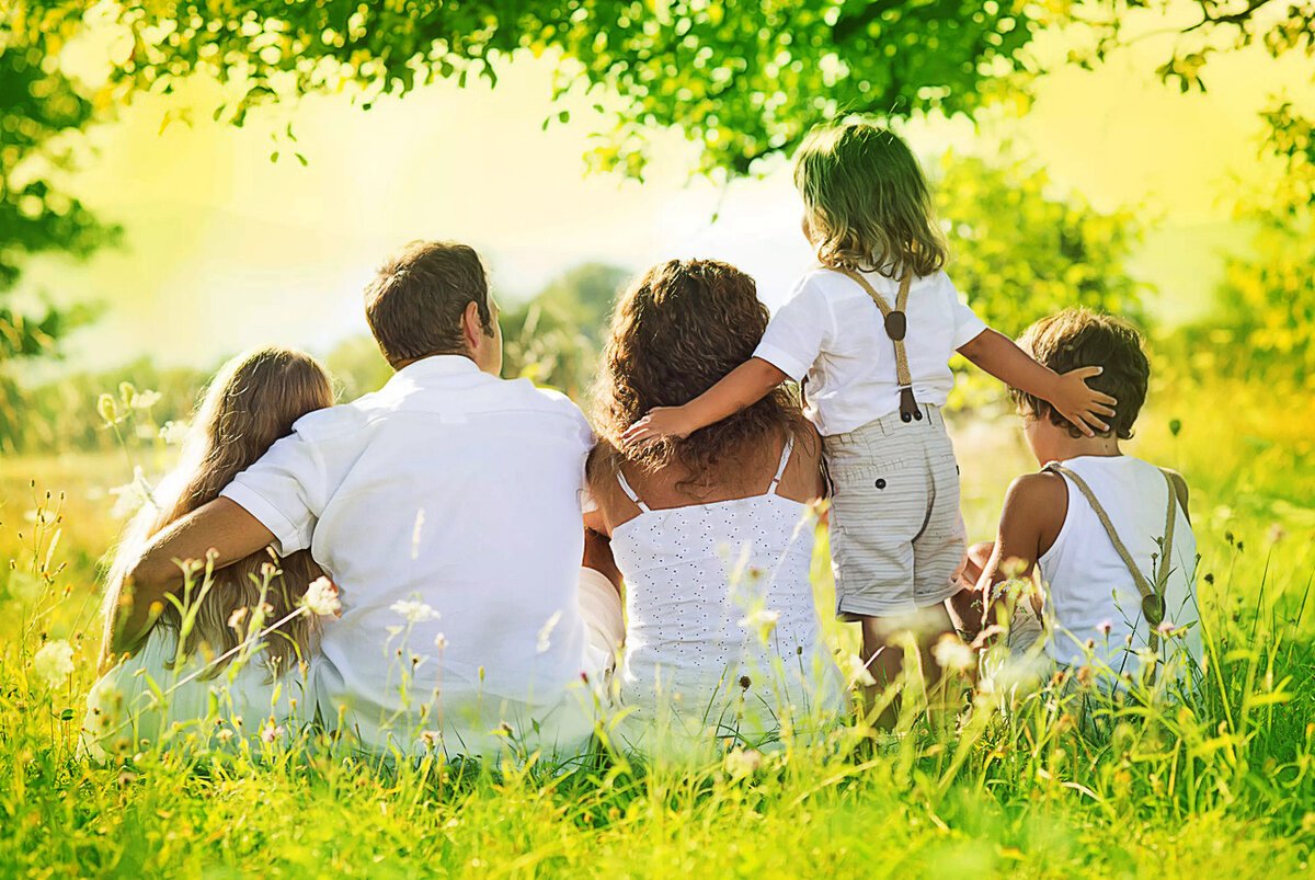 Счастливая семья