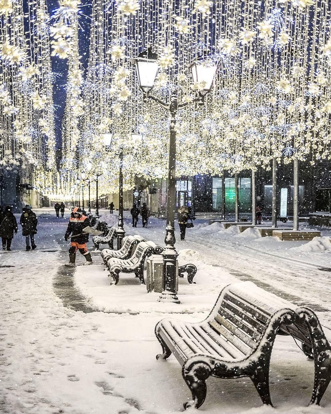 Вечерний снегопад