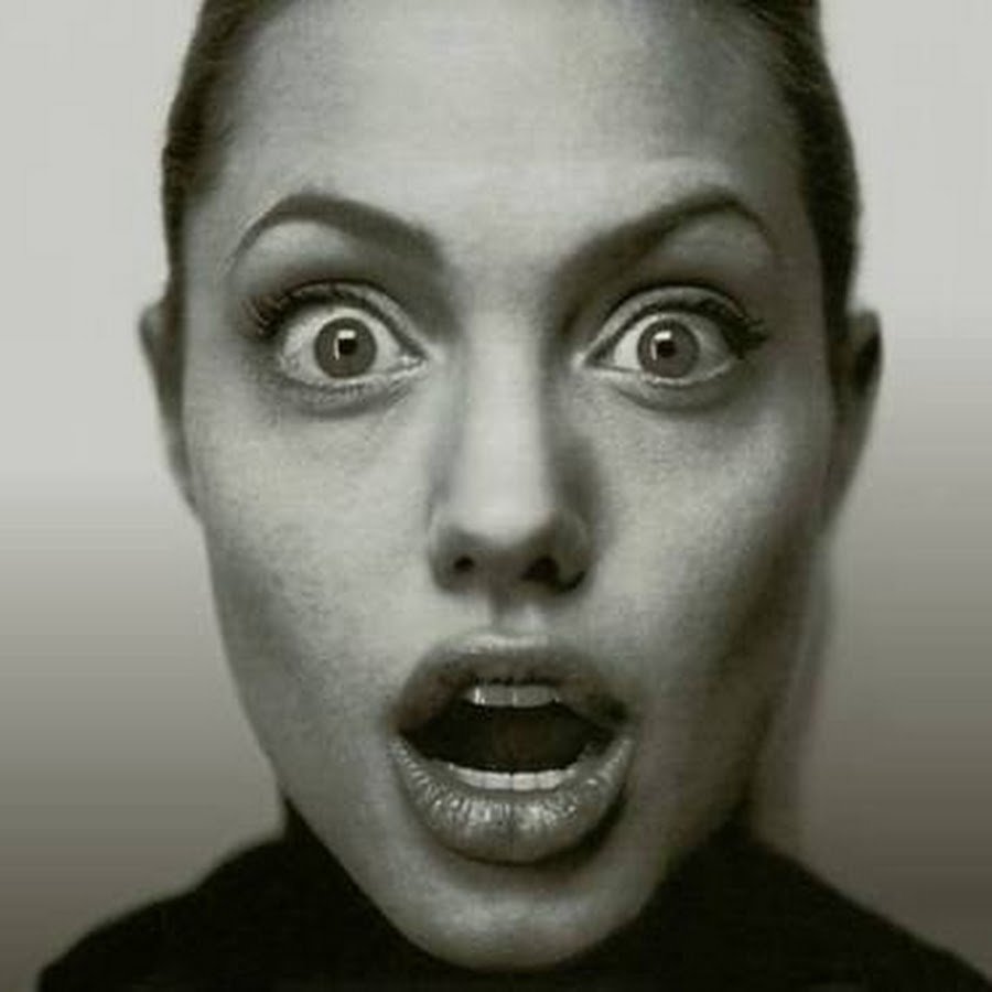 Анджелина Джоли рот