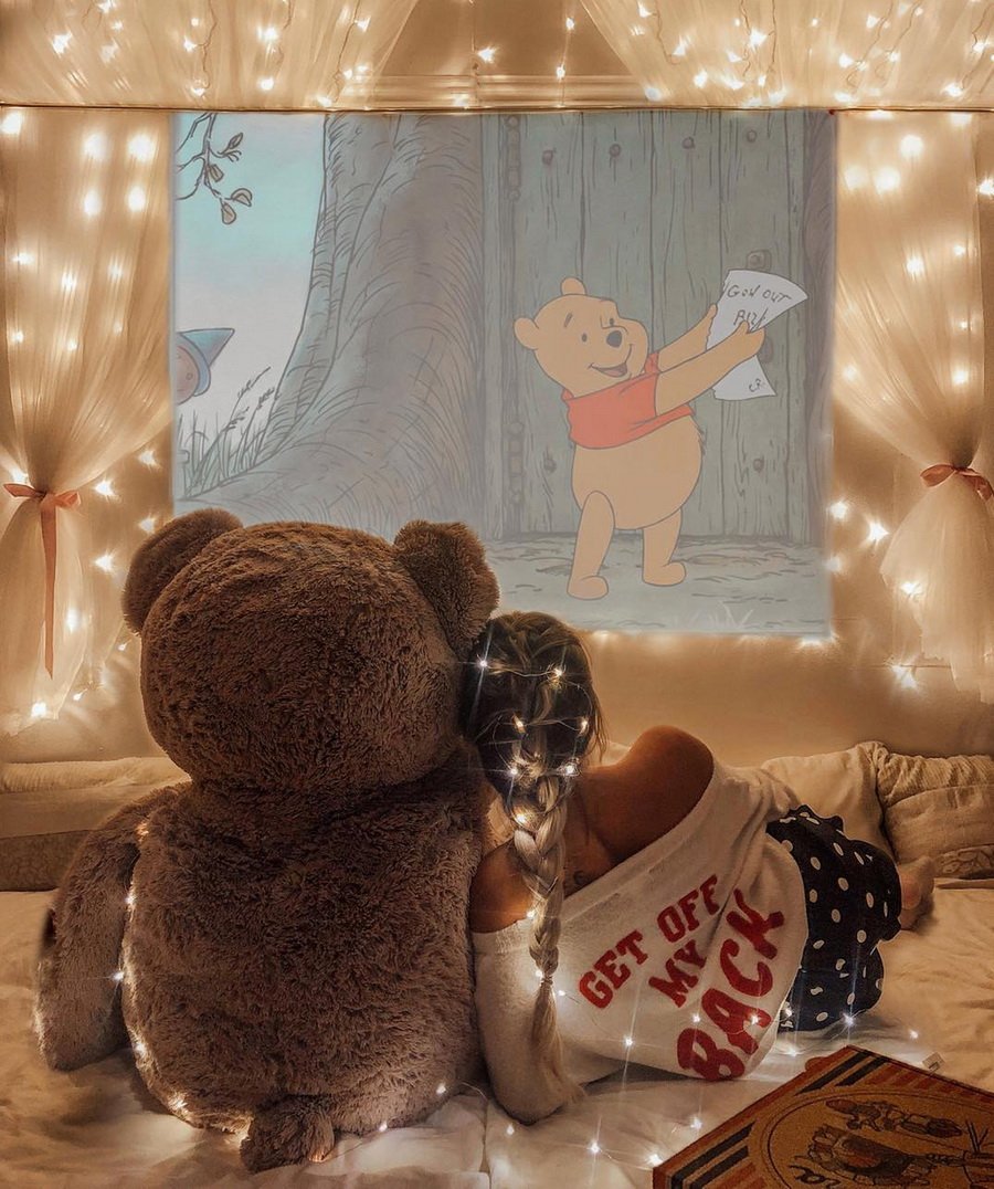 Мишка на окно