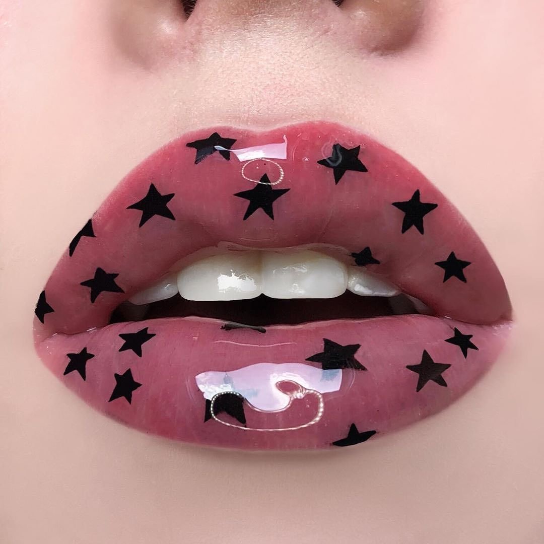 Необычный макияж губ