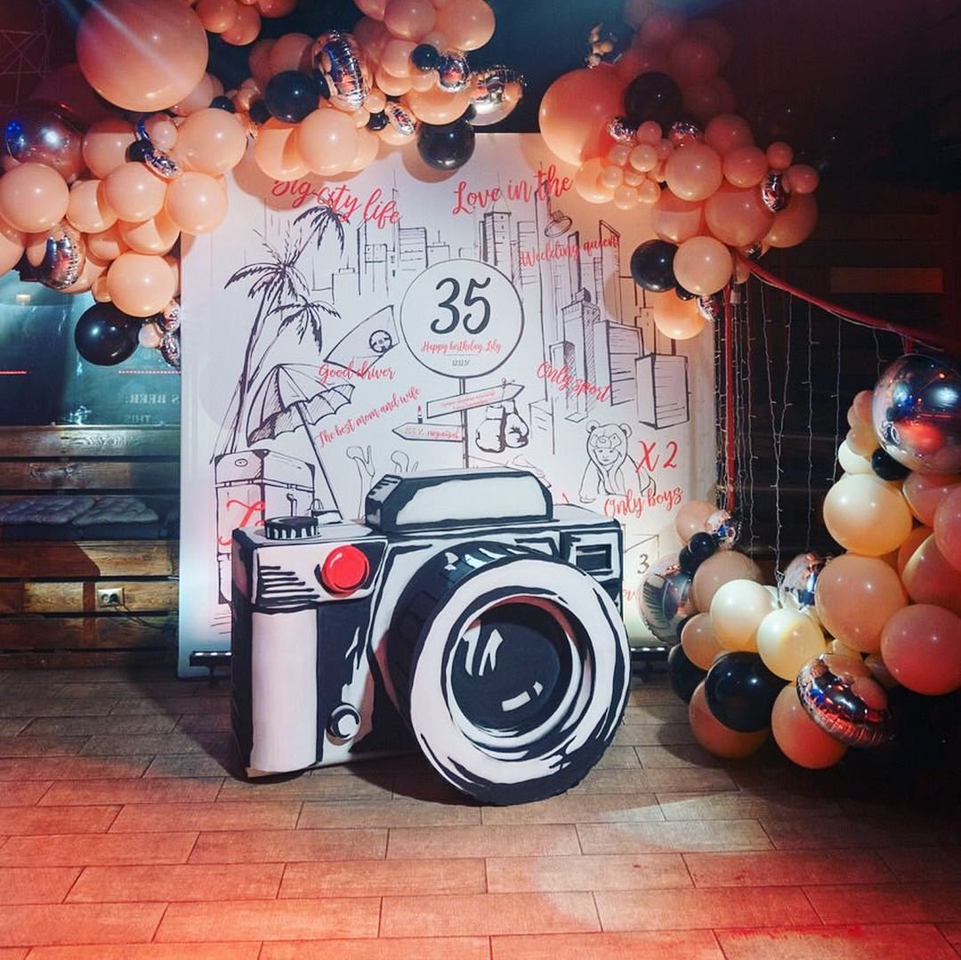 Букет на фоне Питера