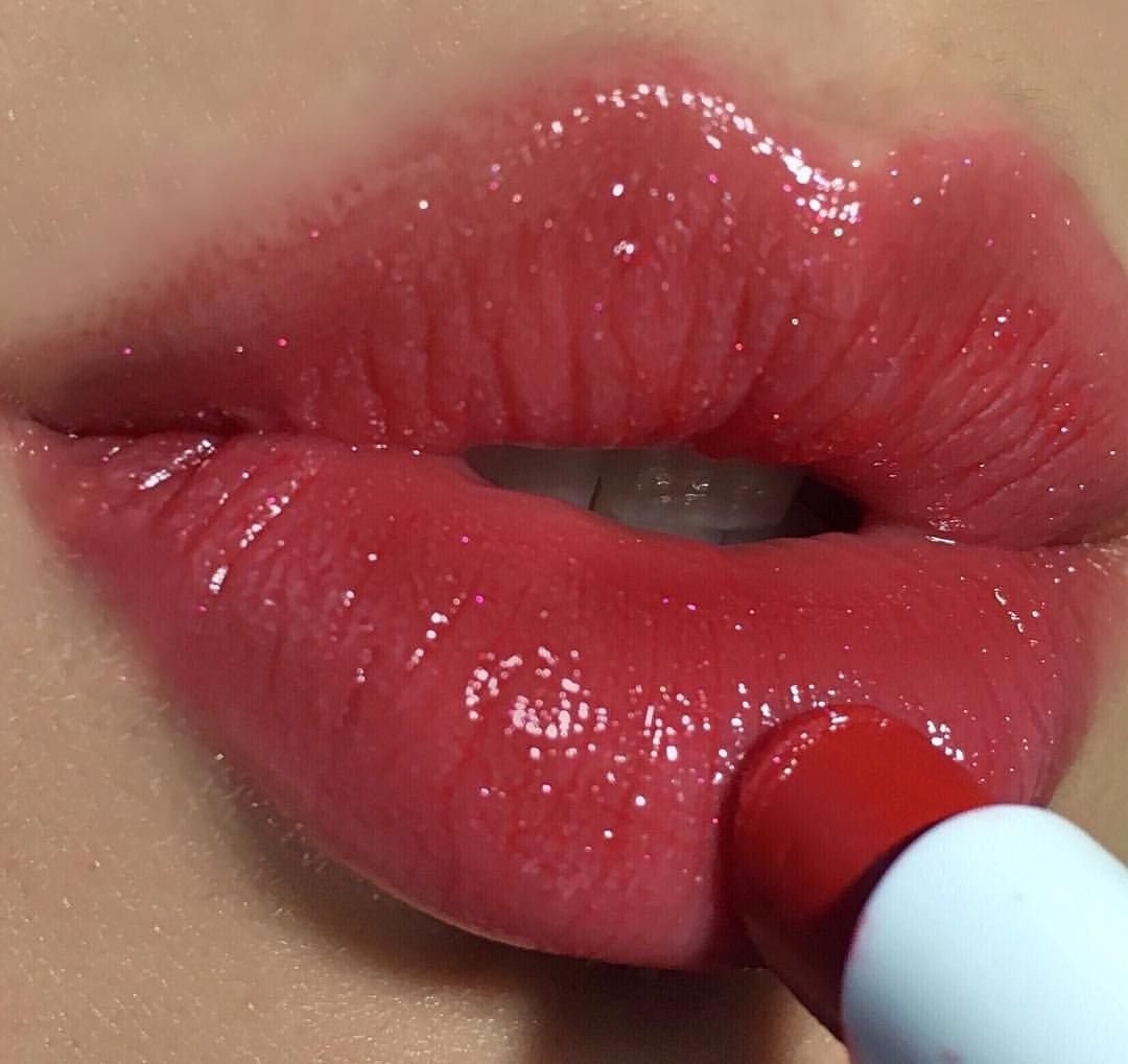 Губы Эстетика