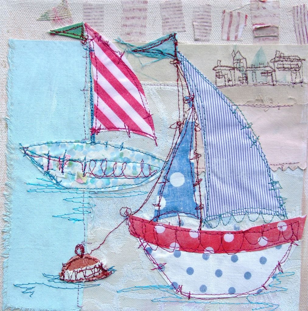 Кораблик по морю плывет