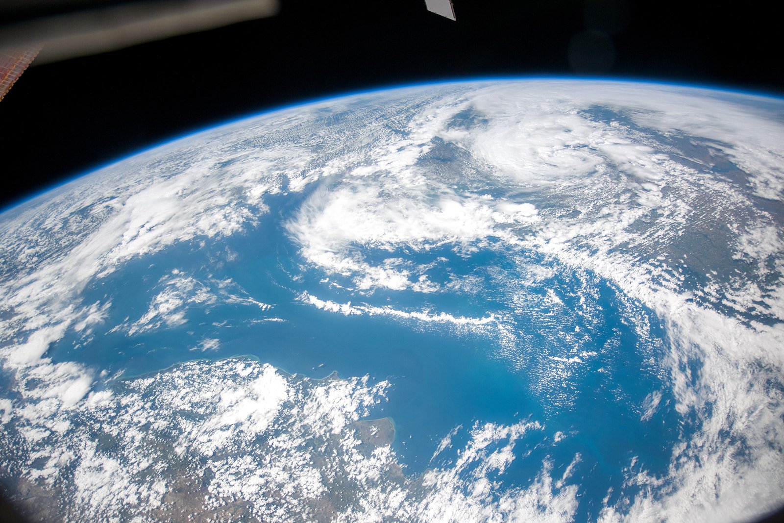 Space view. Земля из космоса. Вид из космоса. Снимок земли из космоса. Красивый вид из космоса.