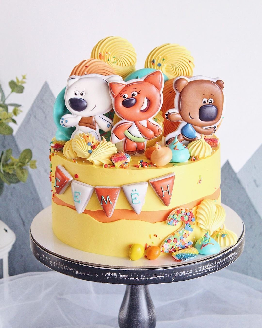 Украсить торт МИМИШКАМИ