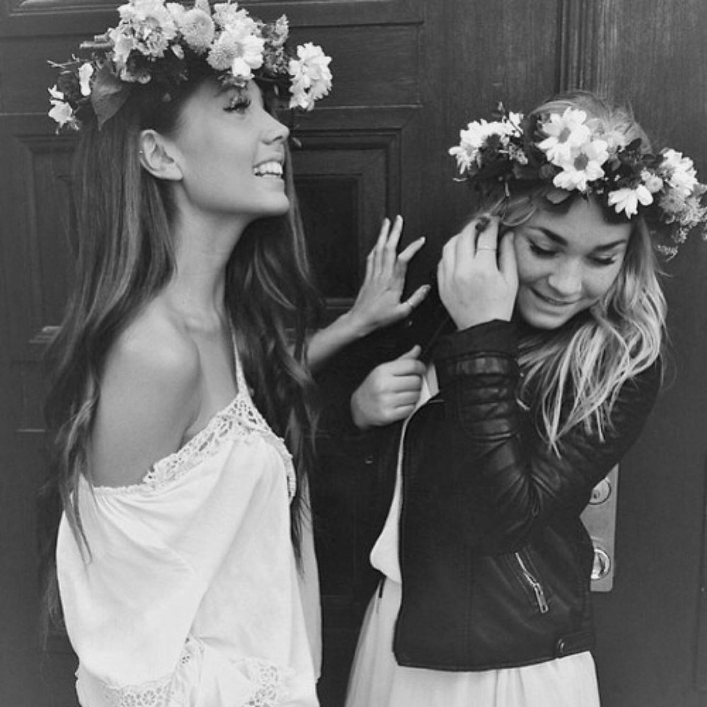 Цветочные букеты в нюдовых тонах