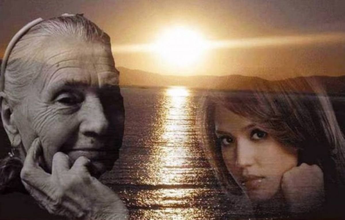 Старик и ребенок на скамейке