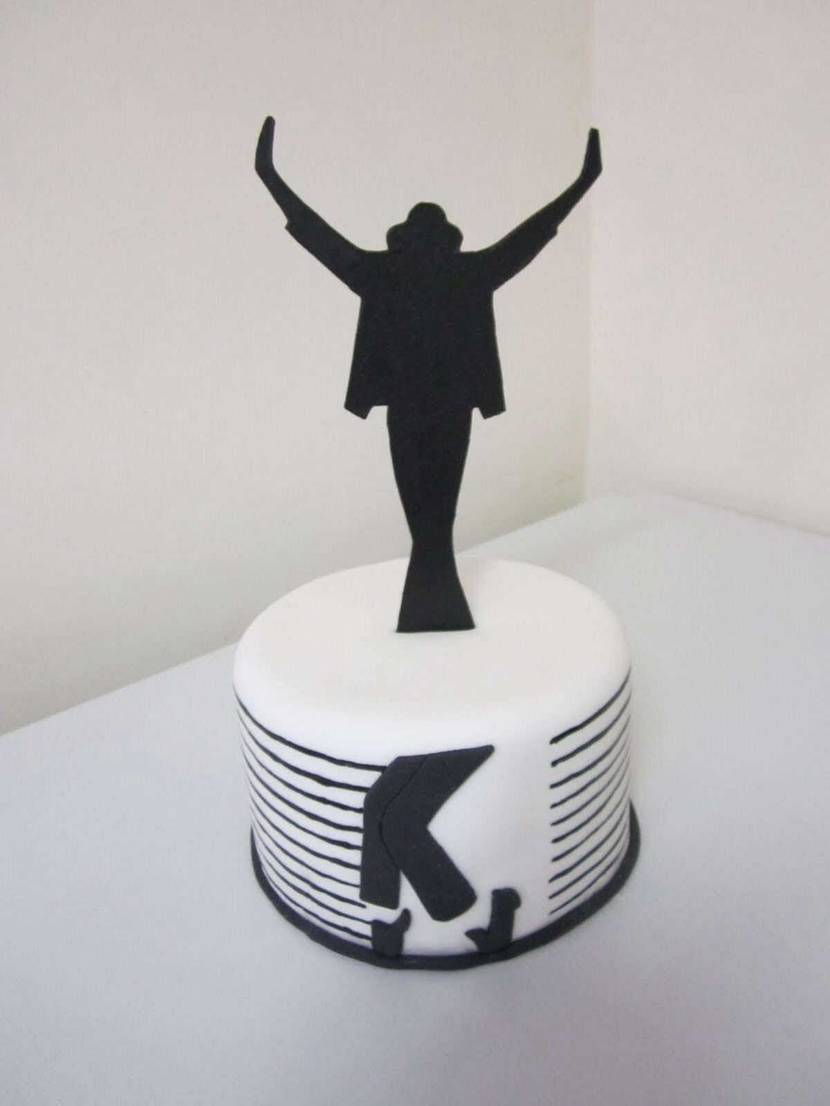 Торт Майкл Джексон на день рождение