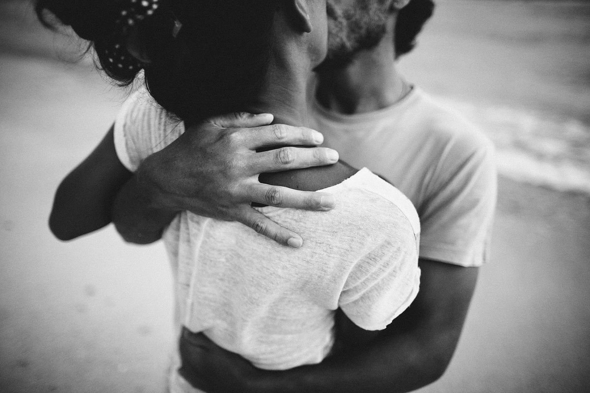 Обнимашки после долгой разлуки