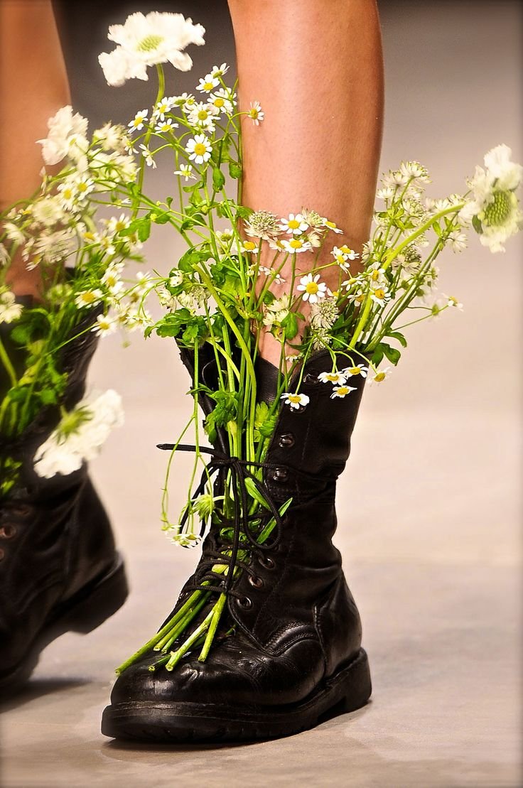 Ботинки с цветами