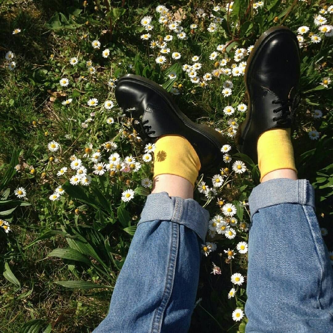 Цветы в ботинках Эстетика