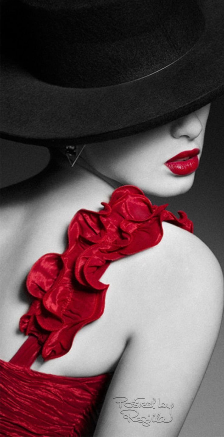 Черно красные девушки