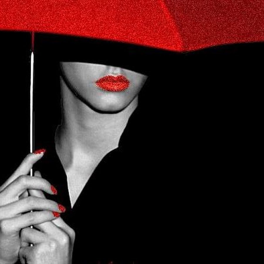 Девушка в шляпе черно белое с красным