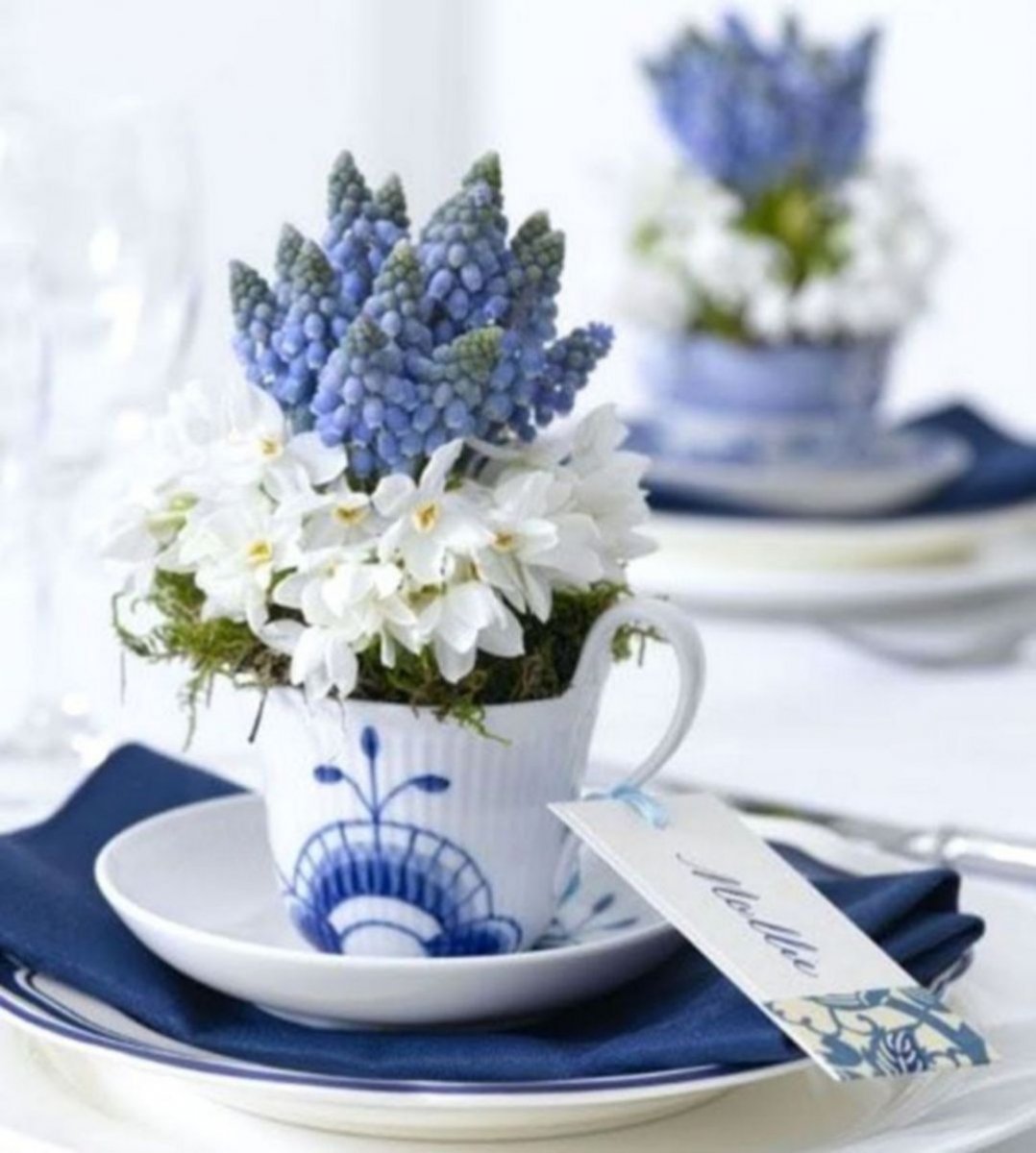 Утренний чай в голубых тонах