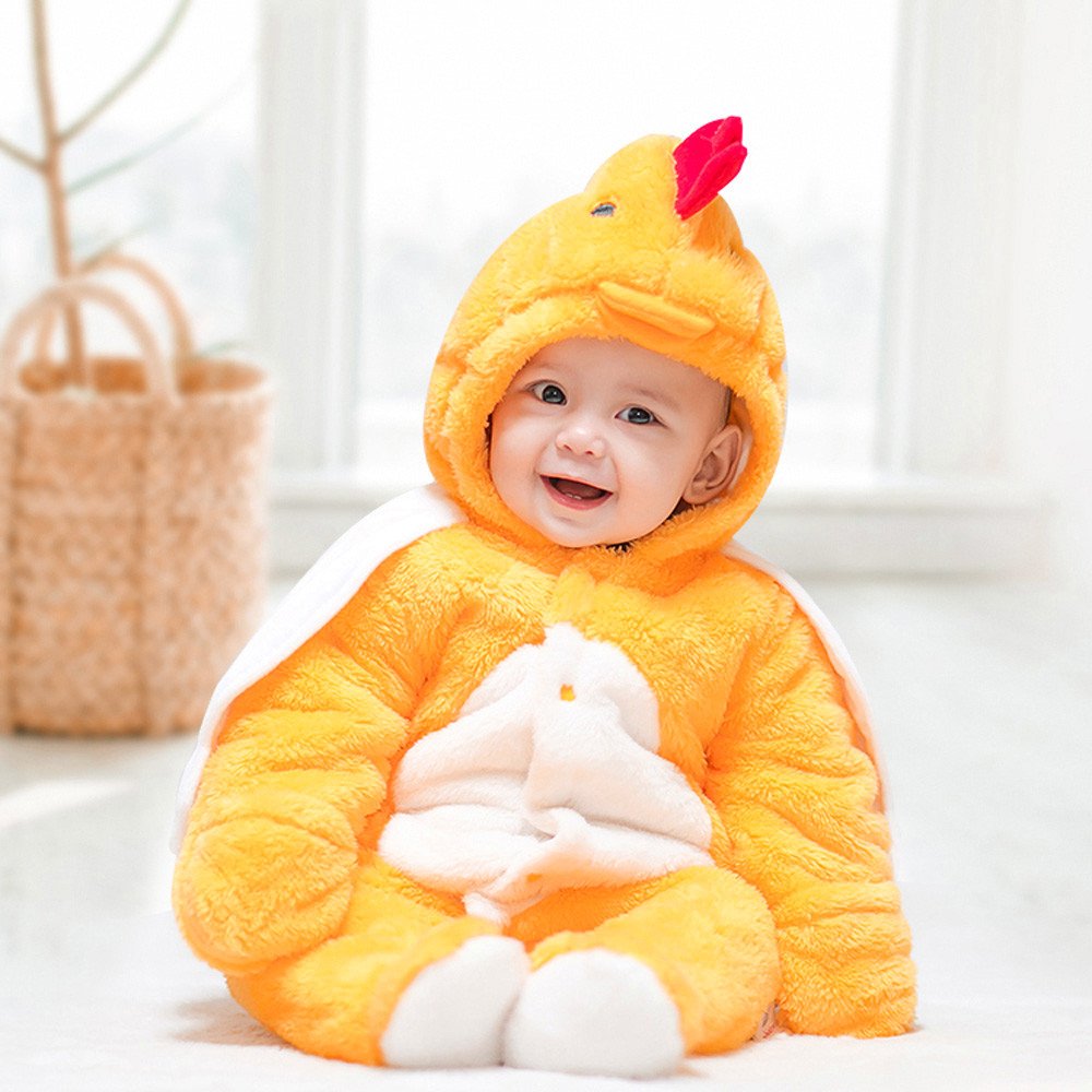 Младенец в желтом