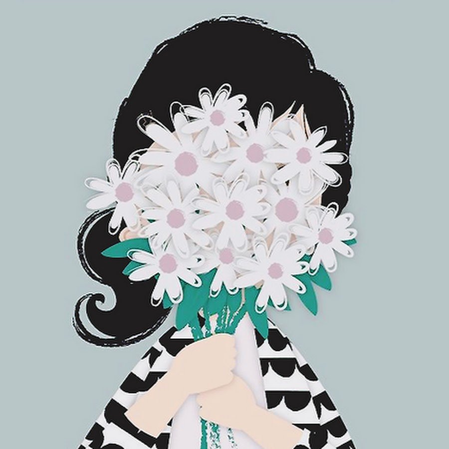 Тень девушки с короной