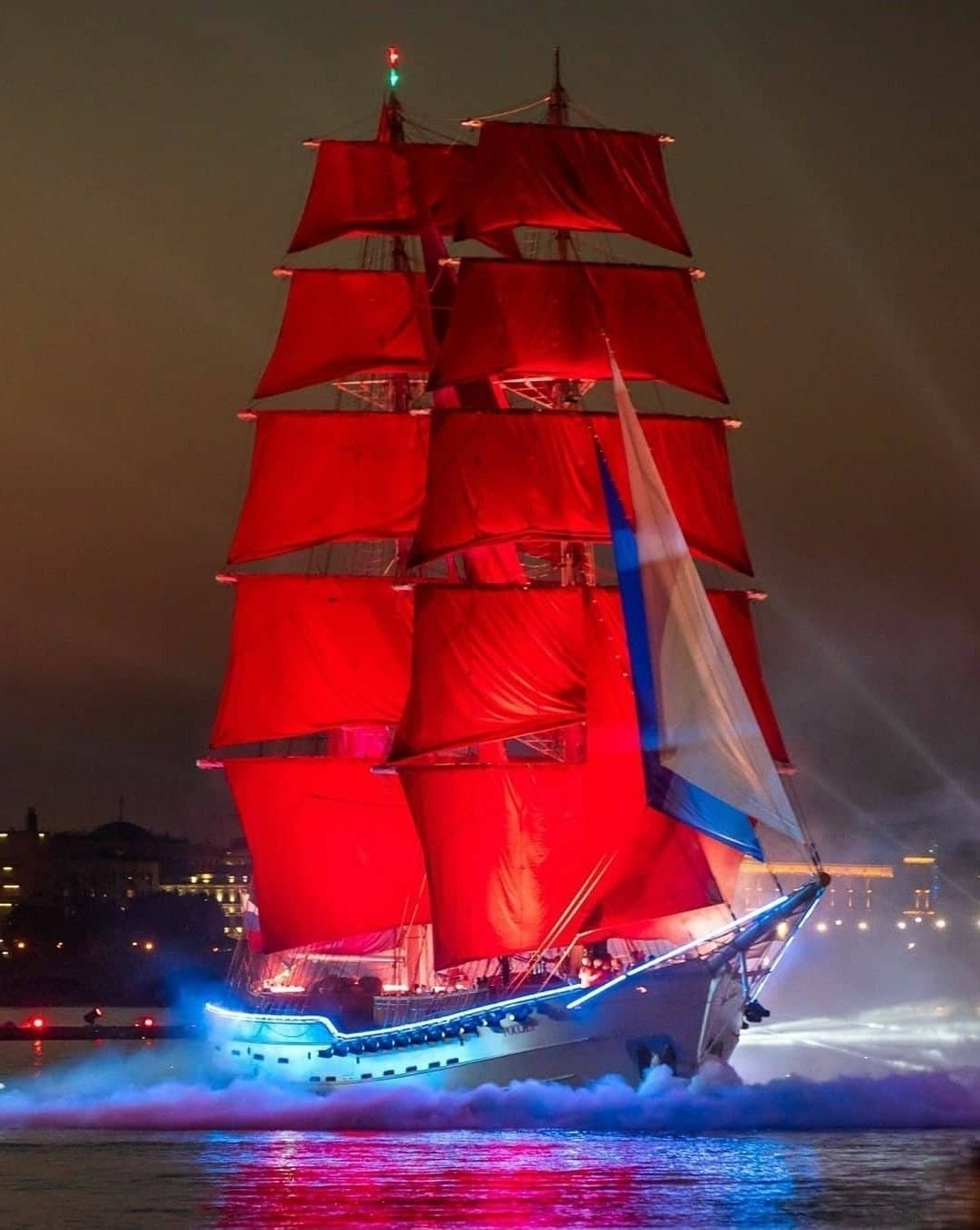 Алые паруса Ростов