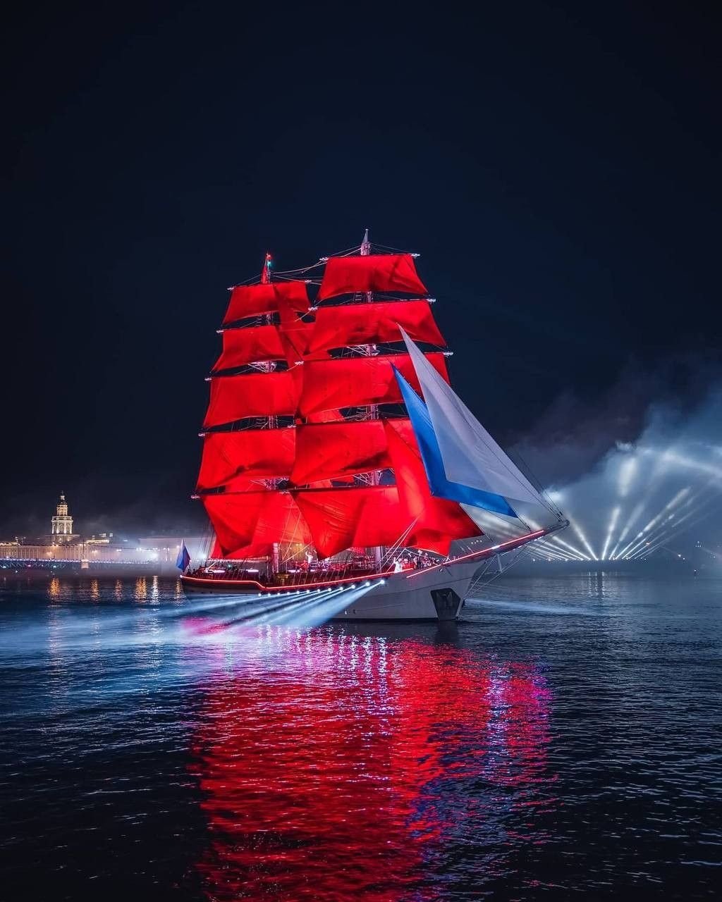 Алые паруса Санкт-Петербург