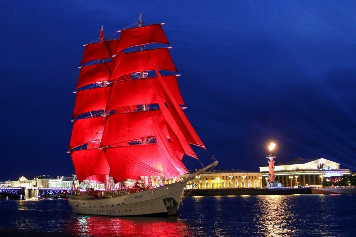 Парусник Алые паруса Питер