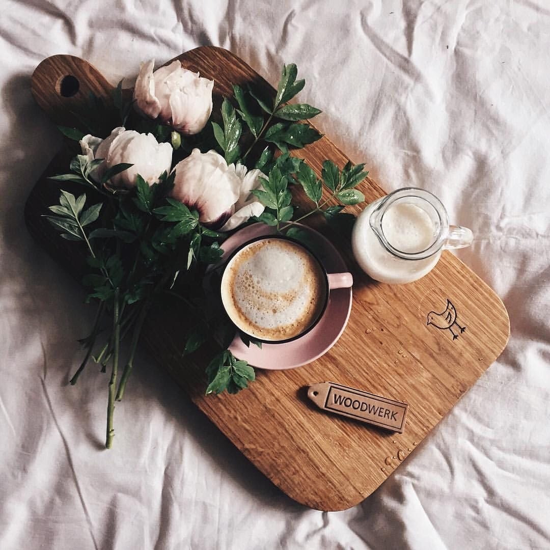 Композиция с чашкой кофе