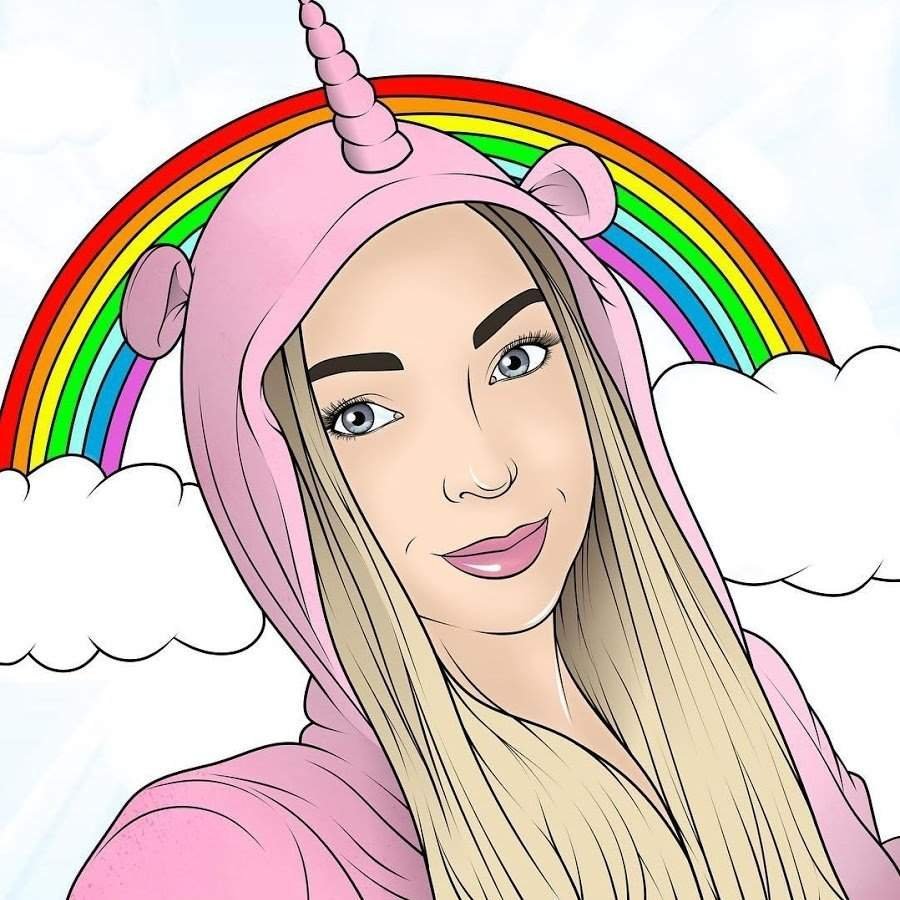 Блоггер Алиса Лисова