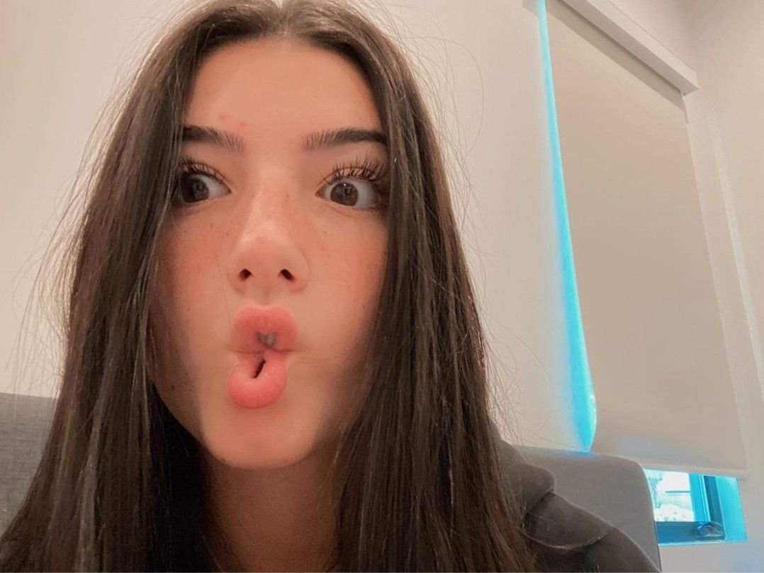 Чарли ДАМЕЛИО тик