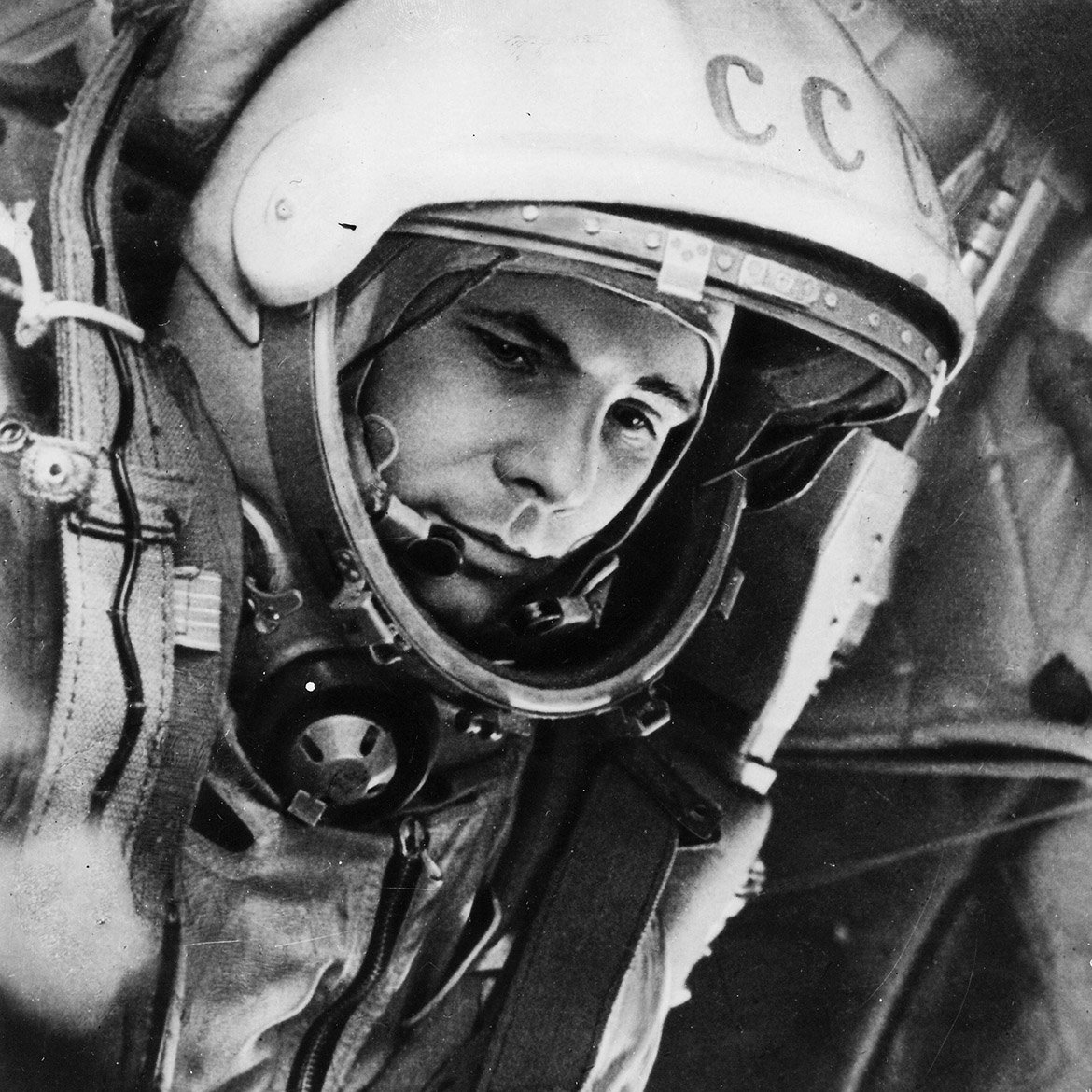 Юрий Гагарин арт полигональ