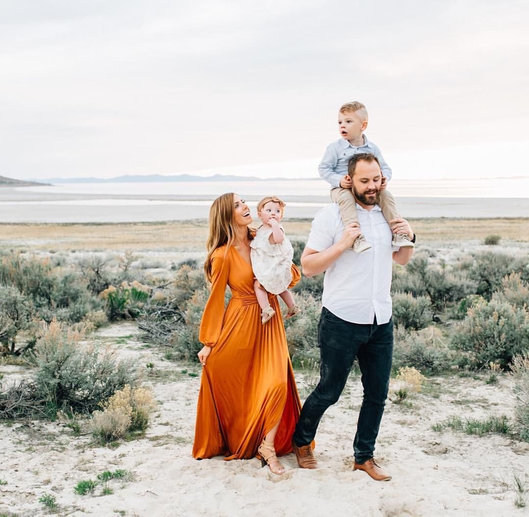 Счастливая Инста семья