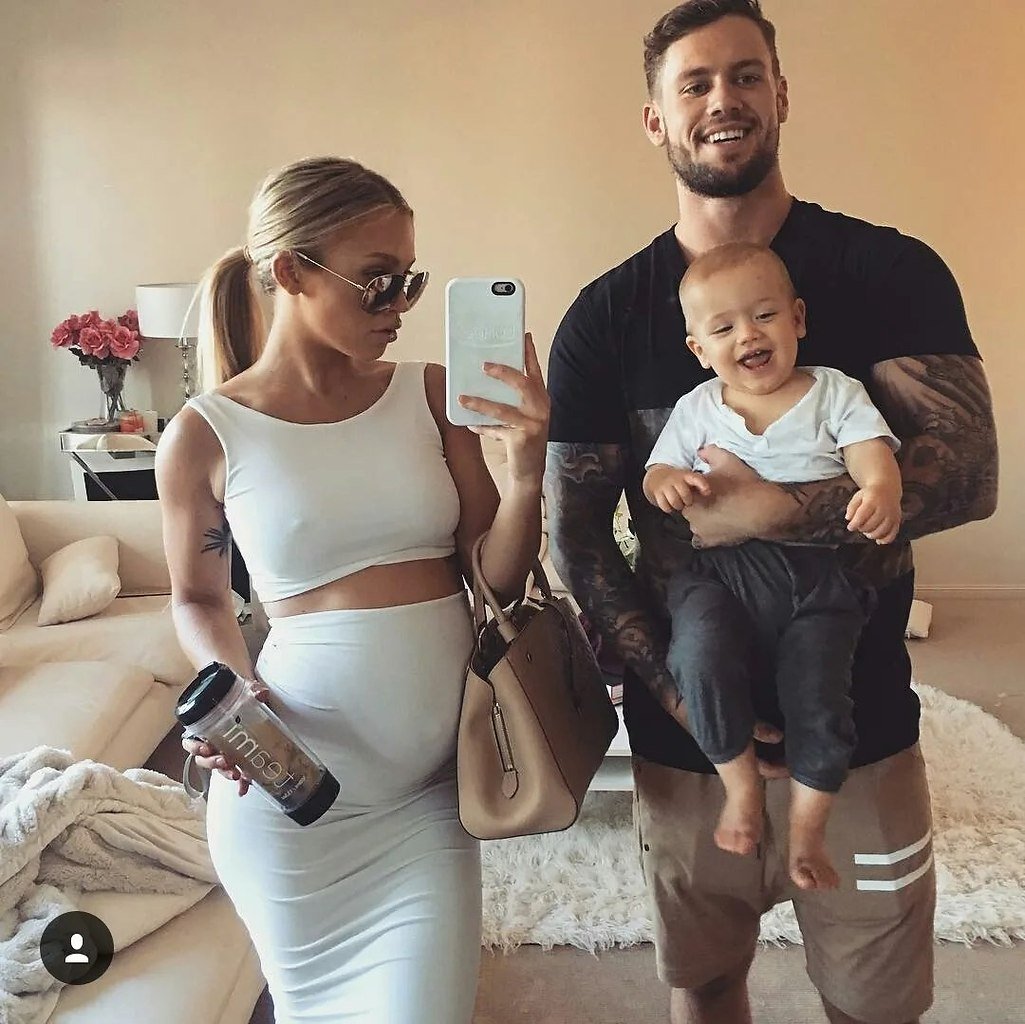 Tammy Hembrow с семьей