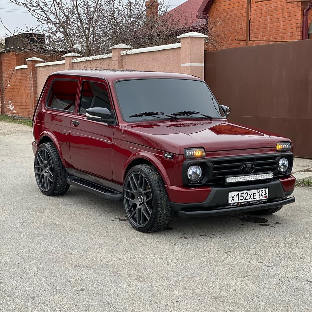 Lada Niva Sport