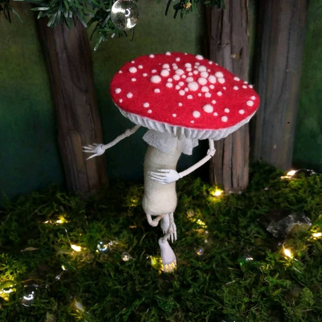 Поделка мухомор