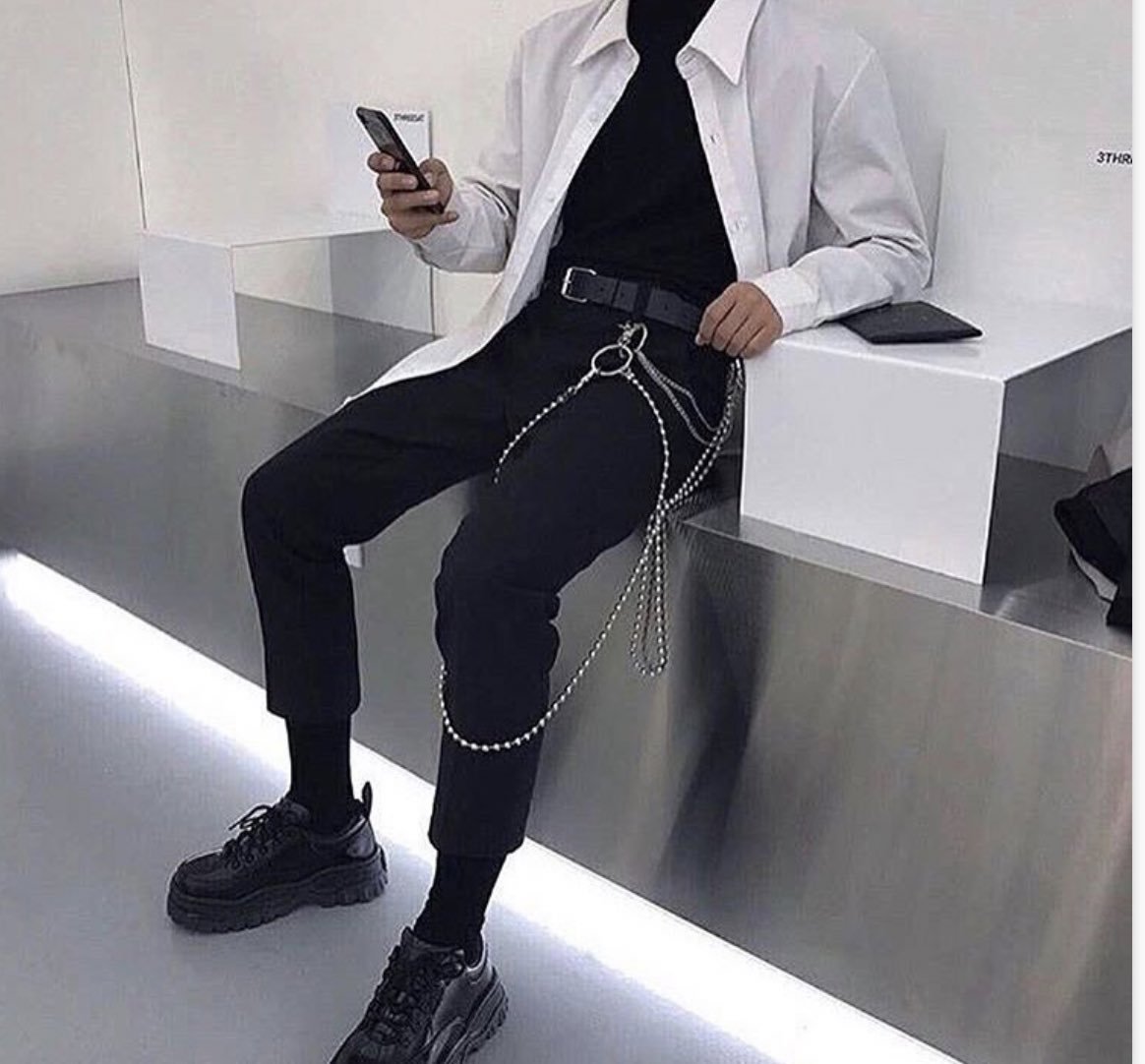 Эстетика чёрной одежды парни