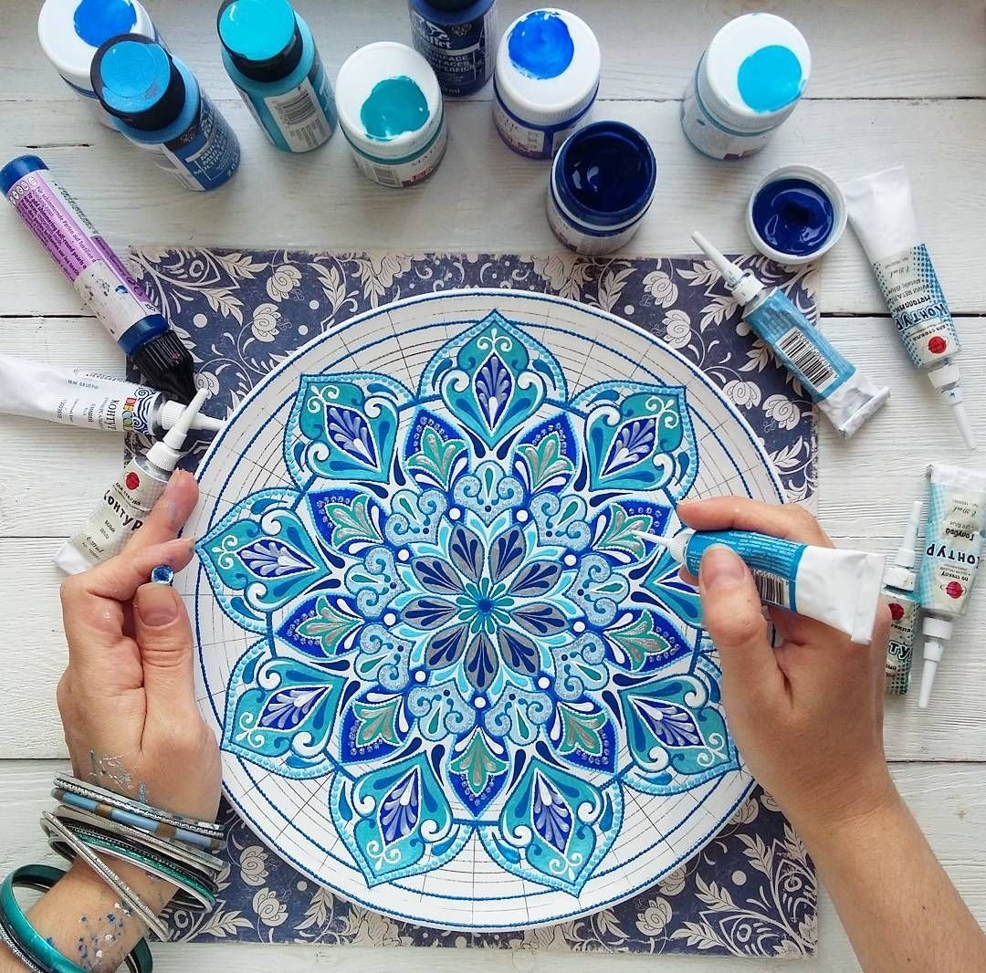 Мандала акриловыми красками