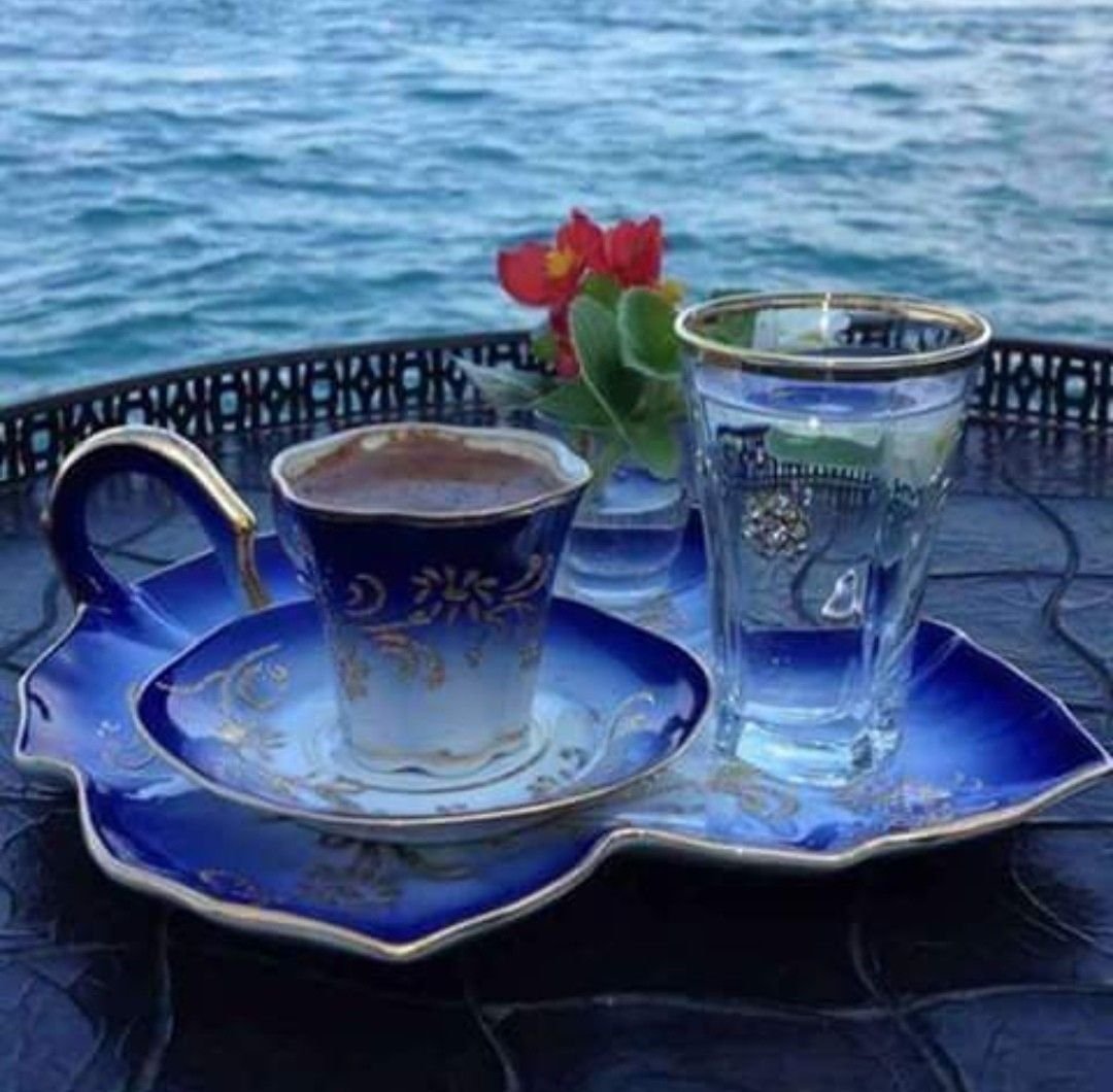 Завтрак у моря