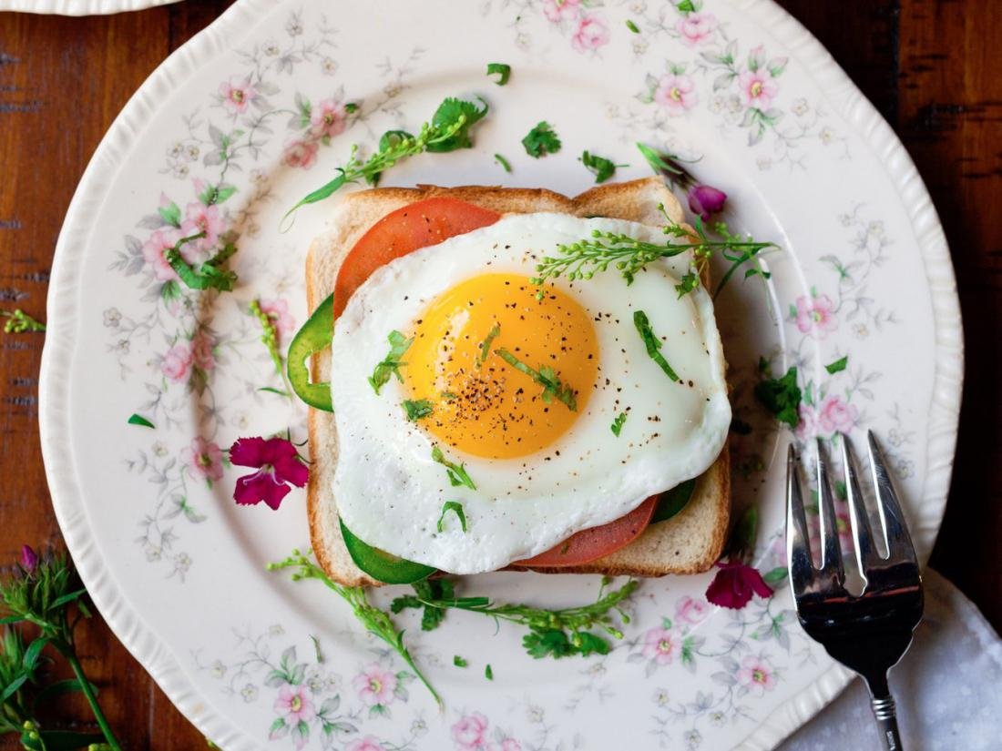 Необычная яичница на завтрак
