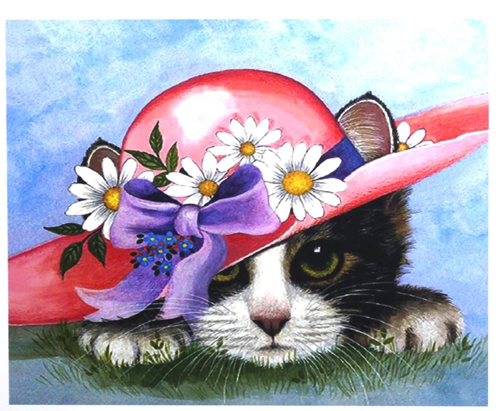 Котенок в шляпе