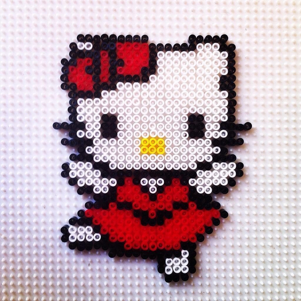 Рисунки по клеточкам череп