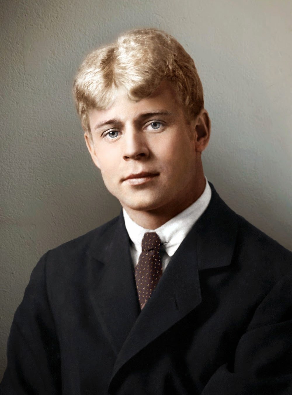Сергей Александров Есенин