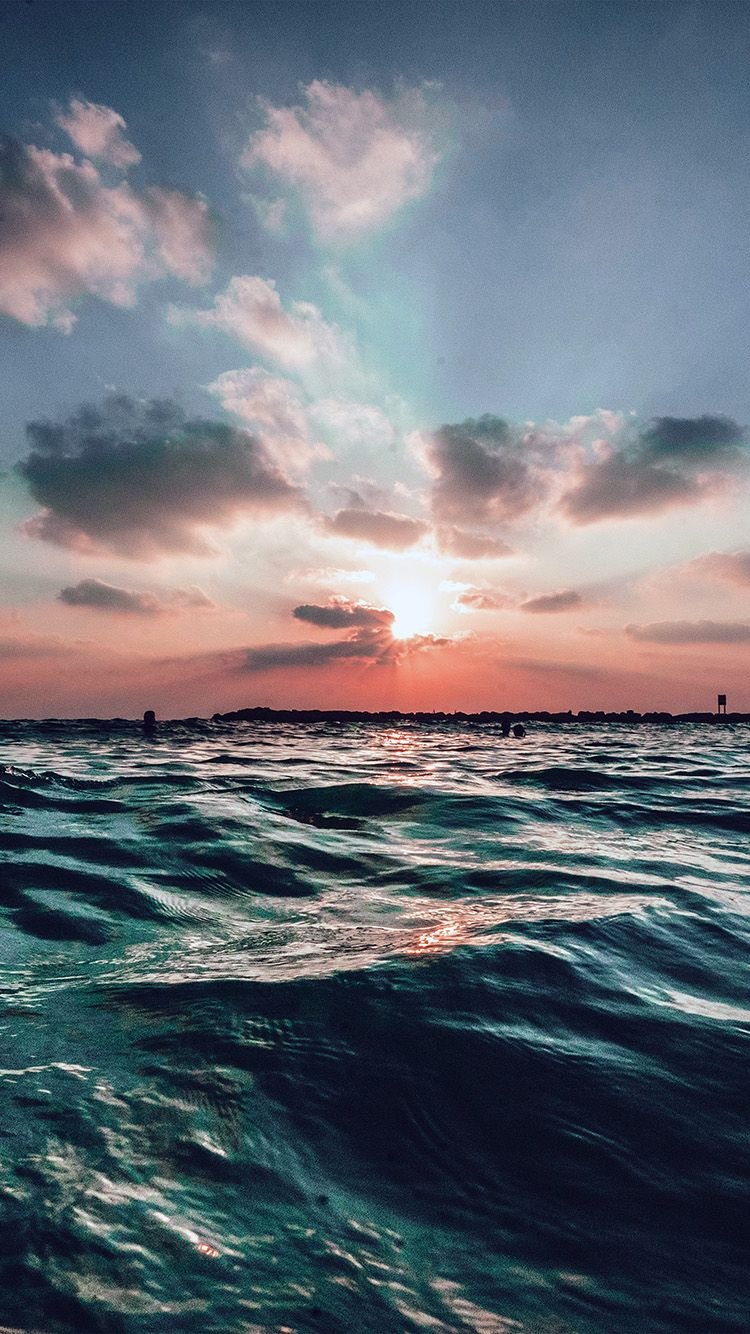 Красивое море вертикально