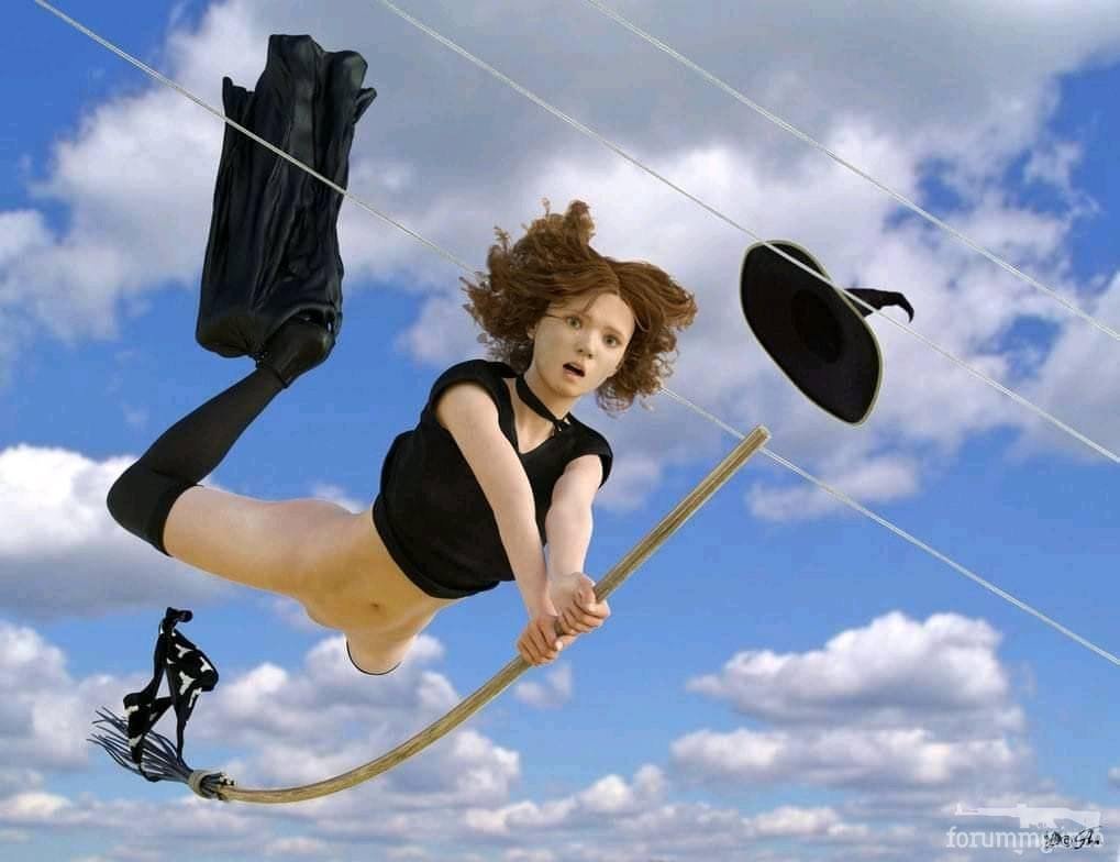 Полнолуние девушка на метле