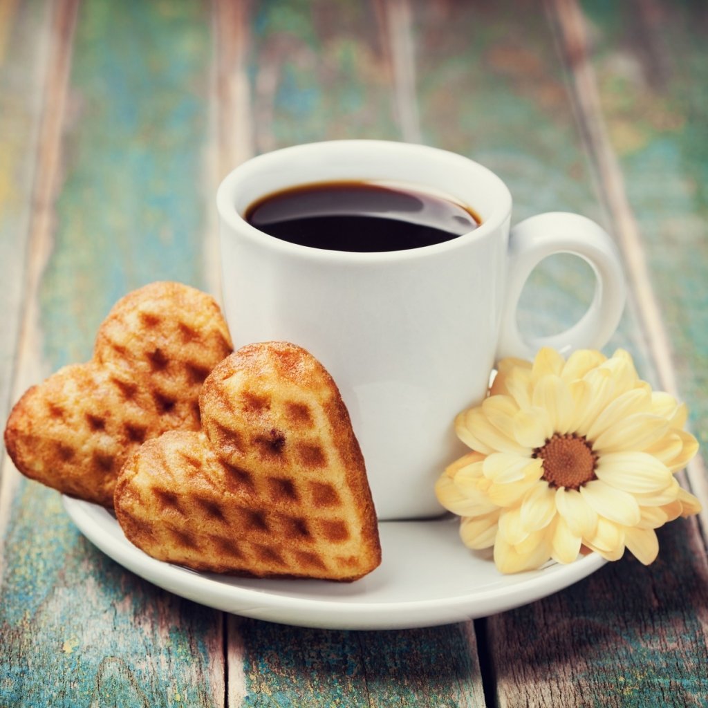 Чашечка кофе с сердечком печенька