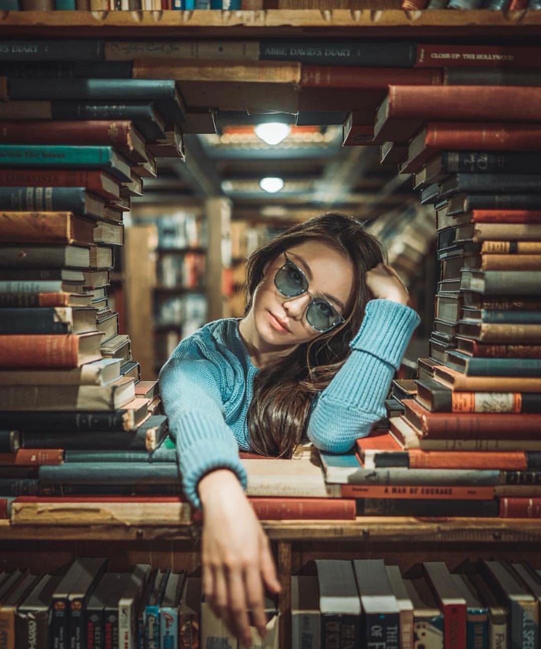 Фотосессия в библиотеке