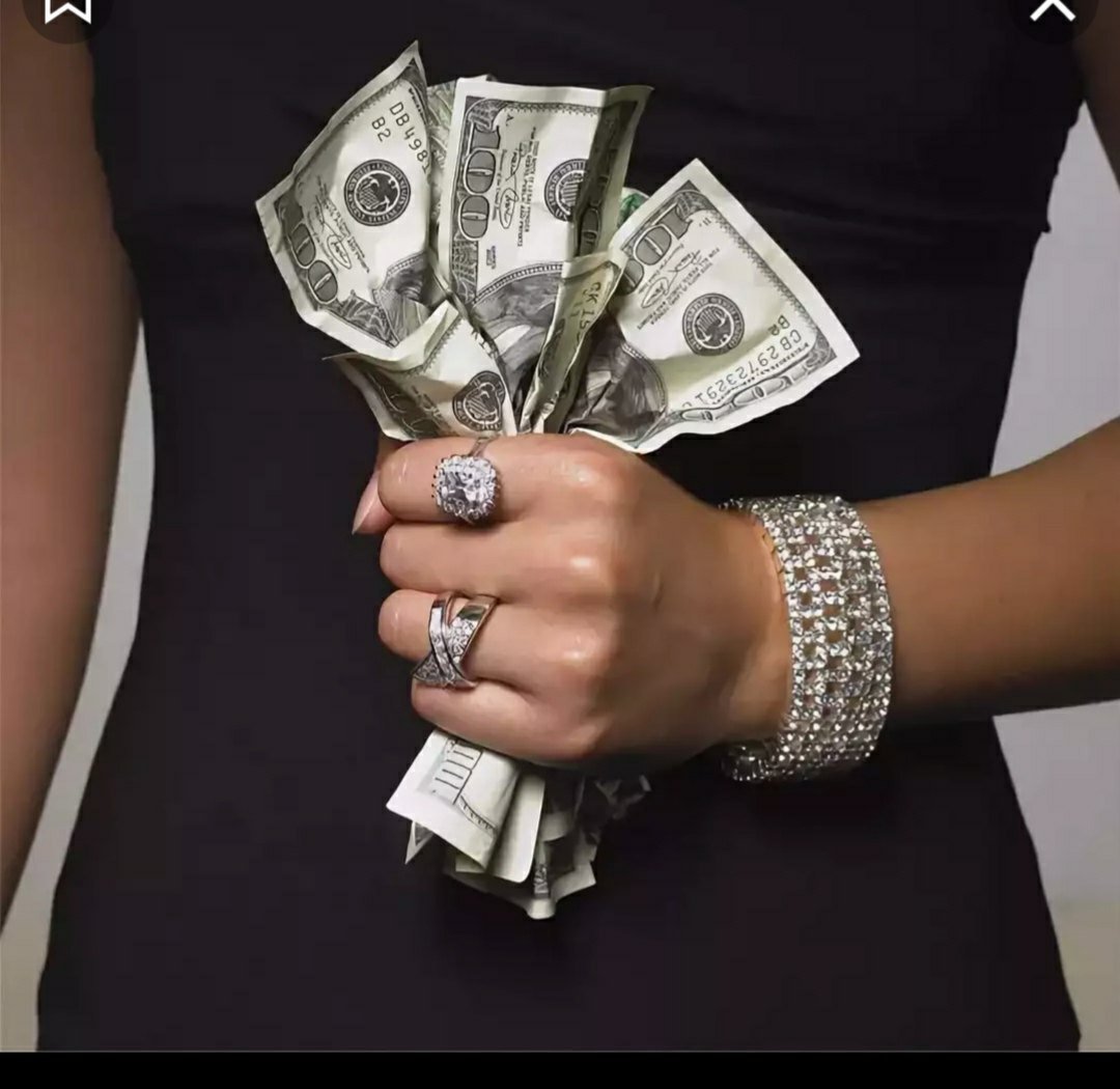 Сильные статусы про богатство